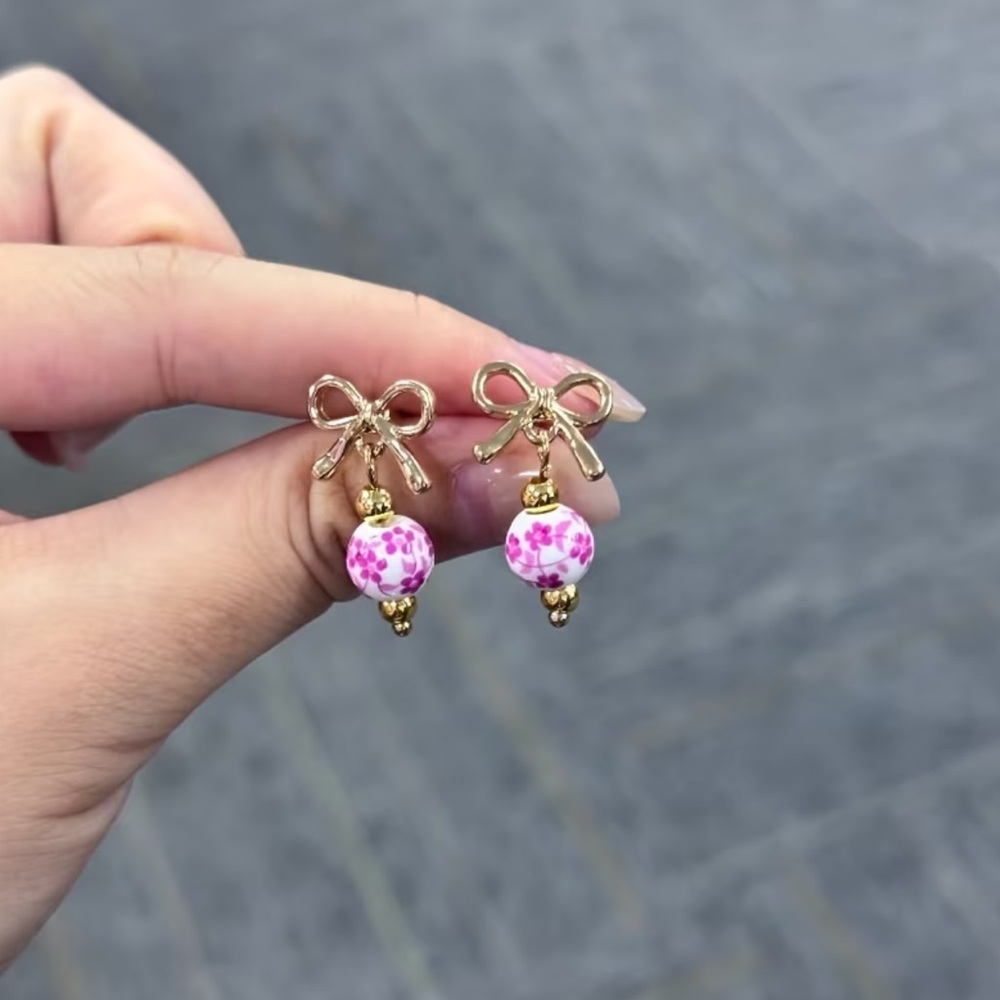 NEW Cute Gold and Pink Bow Cherry Blossom Ceramic Bead Earrings 🌸 - Picture 3 of 9